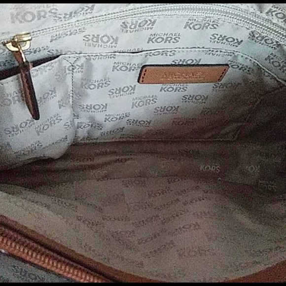 Michael Kors Women's Signature PVC Susannah Brown Large Tote Satchel - Picture 11 of 13